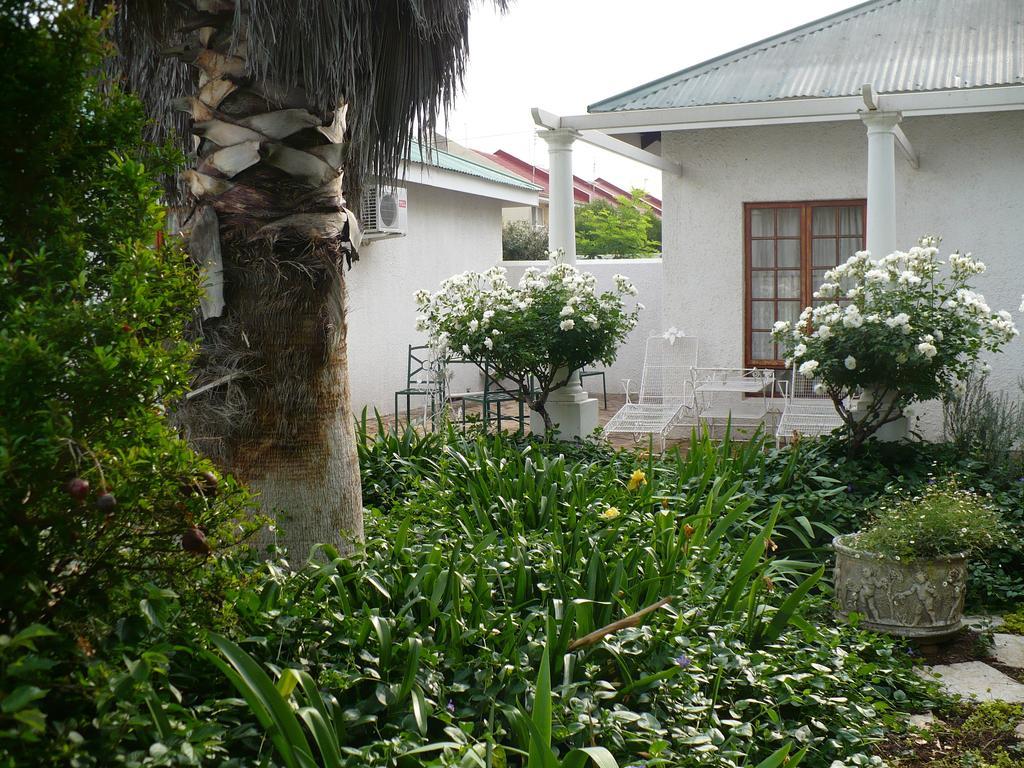 A Tapestry Garden Guest House Potchefstroom Exterior foto